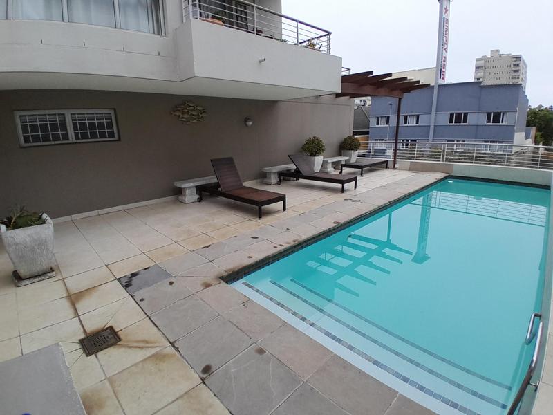 To Let 2 Bedroom Property for Rent in Sea Point Western Cape